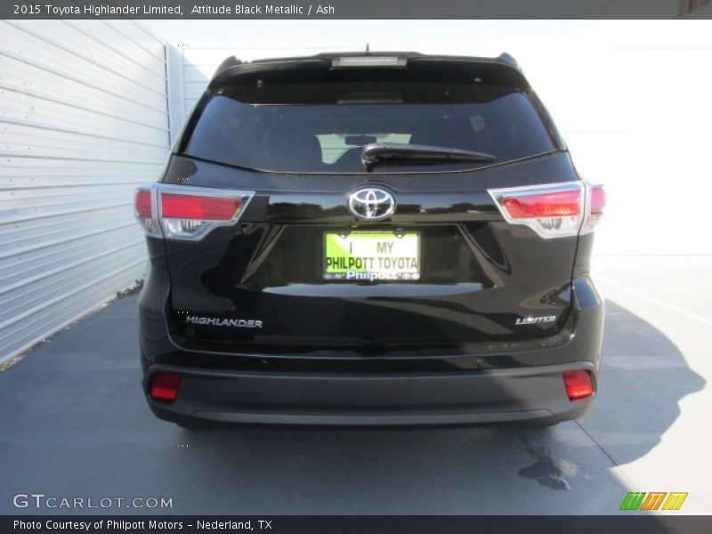 Attitude Black Metallic / Ash 2015 Toyota Highlander Limited