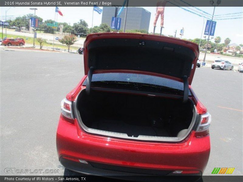 Venetian Red Pearl / Beige 2016 Hyundai Sonata Hybrid SE