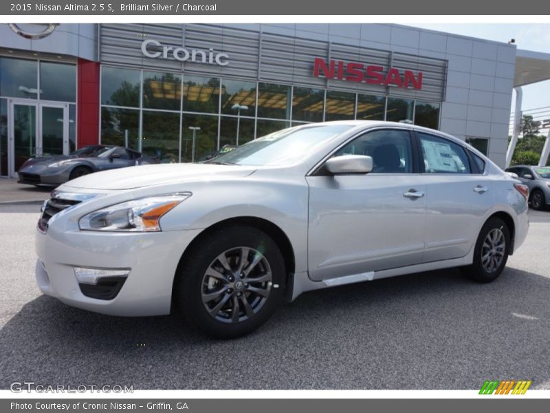 Brilliant Silver / Charcoal 2015 Nissan Altima 2.5 S