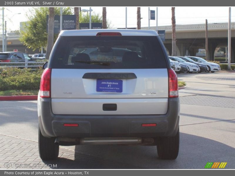 Silver / Gray 2003 Saturn VUE V6