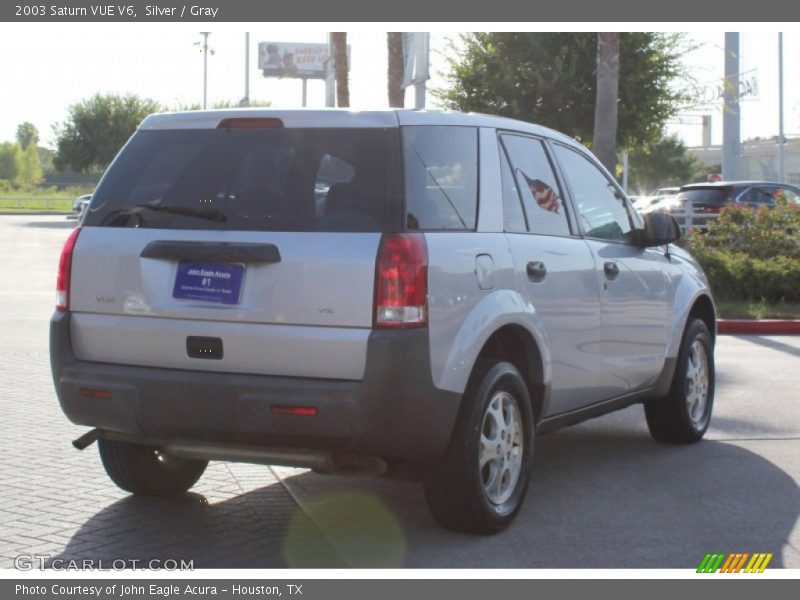 Silver / Gray 2003 Saturn VUE V6