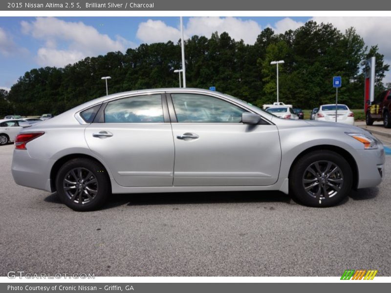 Brilliant Silver / Charcoal 2015 Nissan Altima 2.5 S