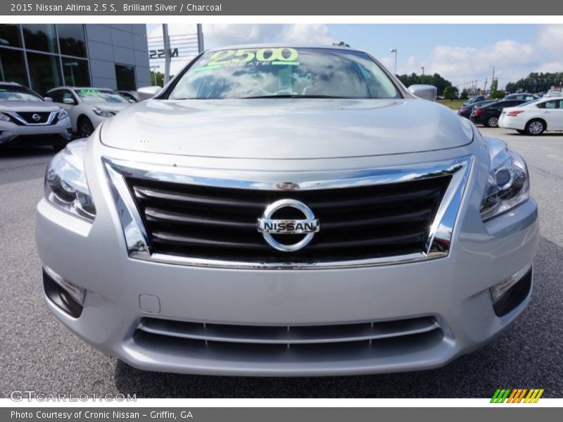 Brilliant Silver / Charcoal 2015 Nissan Altima 2.5 S