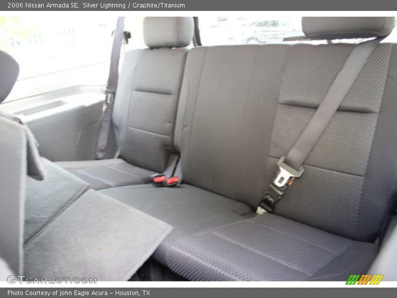 Silver Lightning / Graphite/Titanium 2006 Nissan Armada SE