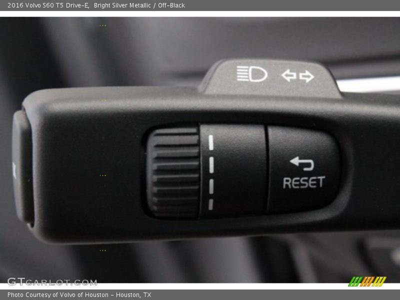 Controls of 2016 S60 T5 Drive-E