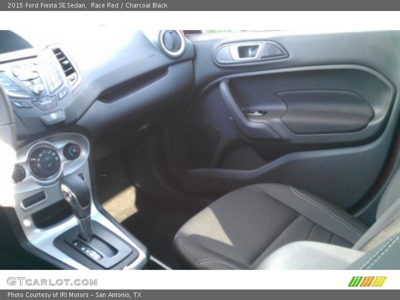 Race Red / Charcoal Black 2015 Ford Fiesta SE Sedan