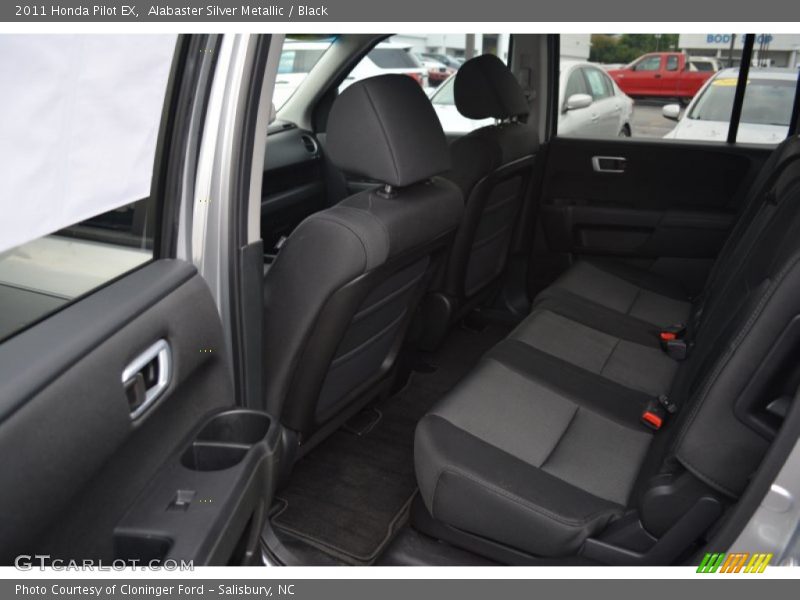 Alabaster Silver Metallic / Black 2011 Honda Pilot EX
