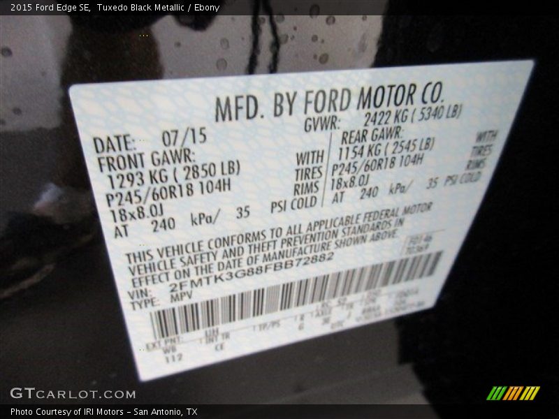 Tuxedo Black Metallic / Ebony 2015 Ford Edge SE