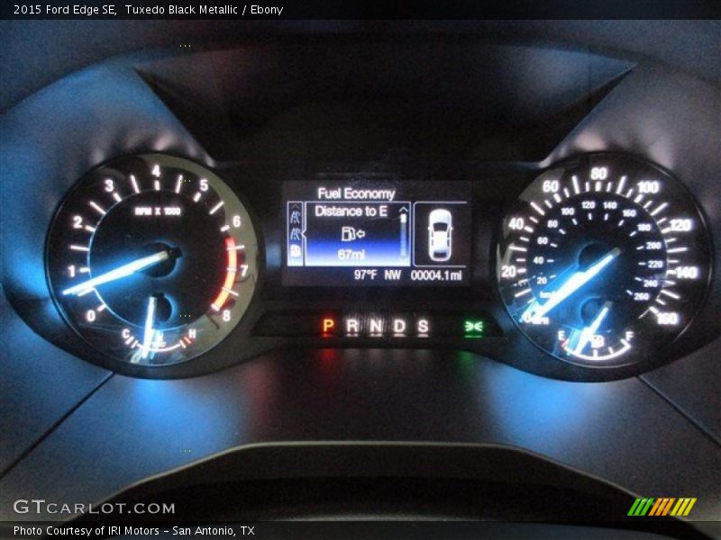 Tuxedo Black Metallic / Ebony 2015 Ford Edge SE