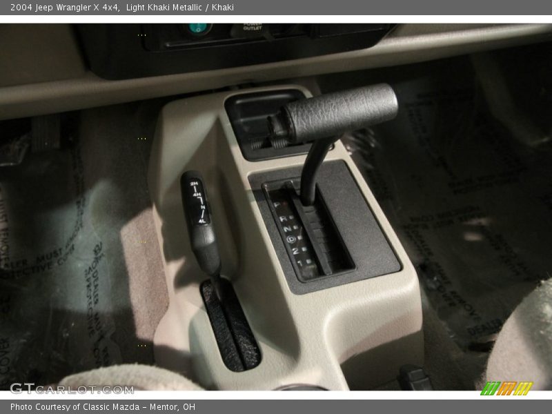 Light Khaki Metallic / Khaki 2004 Jeep Wrangler X 4x4