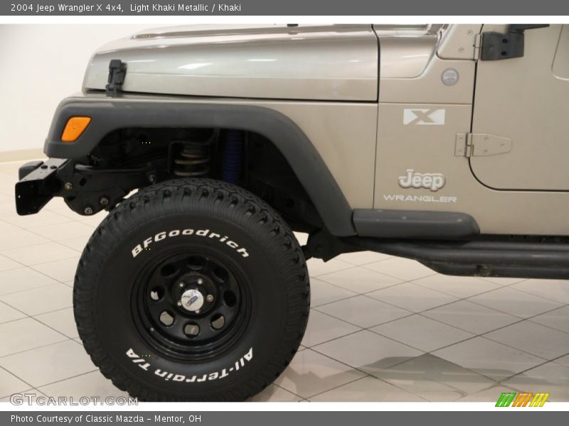 Light Khaki Metallic / Khaki 2004 Jeep Wrangler X 4x4