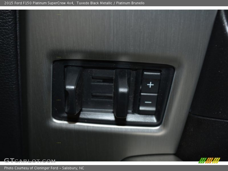 Tuxedo Black Metallic / Platinum Brunello 2015 Ford F150 Platinum SuperCrew 4x4