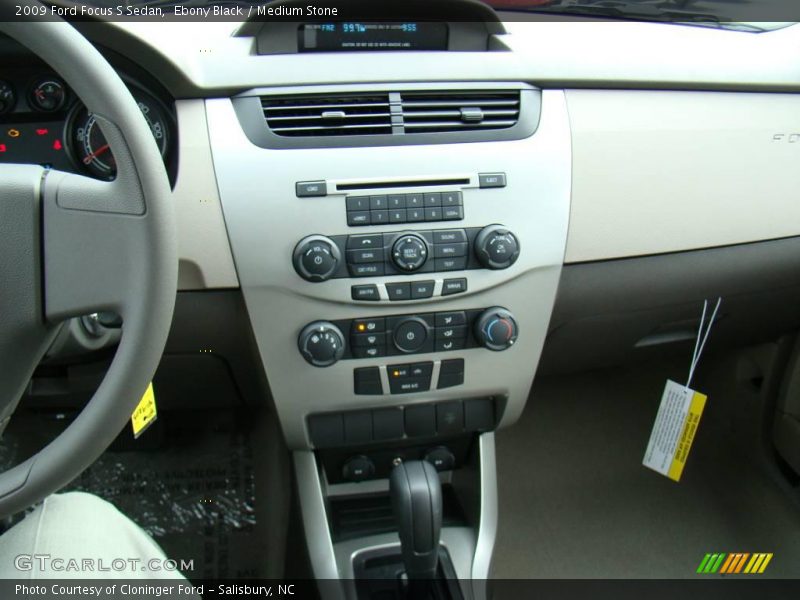 Ebony Black / Medium Stone 2009 Ford Focus S Sedan