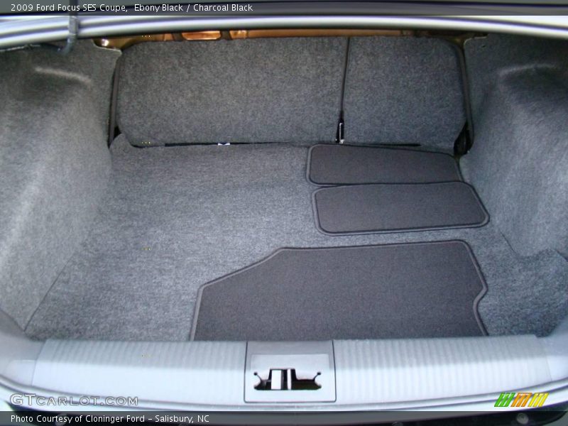 Ebony Black / Charcoal Black 2009 Ford Focus SES Coupe