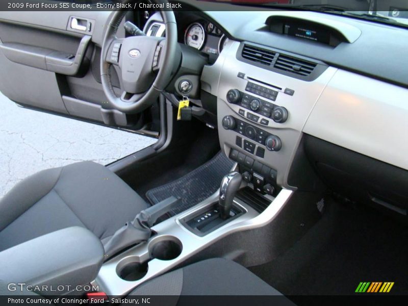 Ebony Black / Charcoal Black 2009 Ford Focus SES Coupe