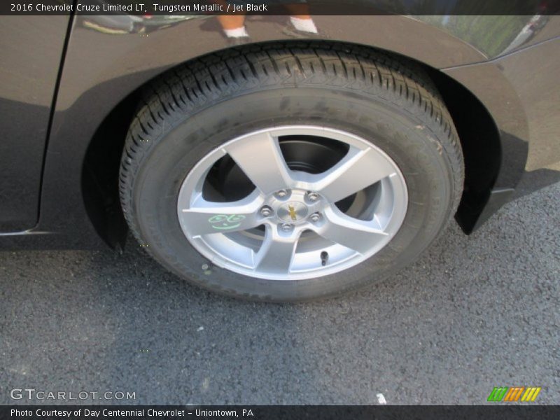 Tungsten Metallic / Jet Black 2016 Chevrolet Cruze Limited LT