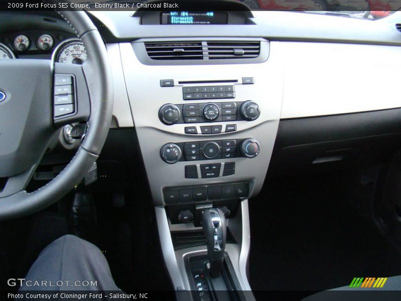 Ebony Black / Charcoal Black 2009 Ford Focus SES Coupe
