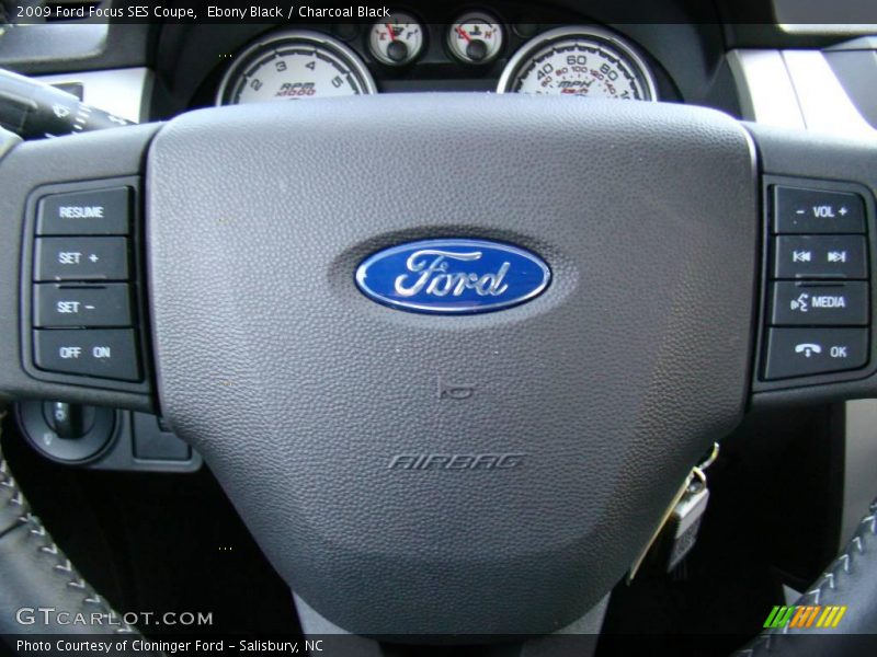 Ebony Black / Charcoal Black 2009 Ford Focus SES Coupe
