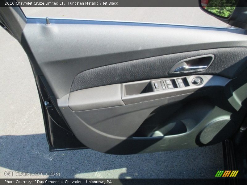 Tungsten Metallic / Jet Black 2016 Chevrolet Cruze Limited LT