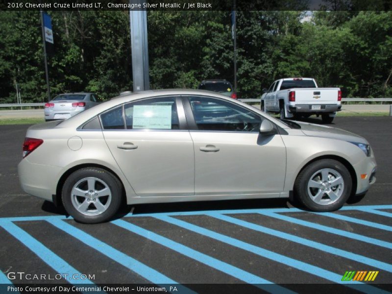 Champagne Silver Metallic / Jet Black 2016 Chevrolet Cruze Limited LT