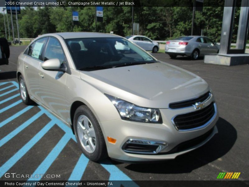 Champagne Silver Metallic / Jet Black 2016 Chevrolet Cruze Limited LT