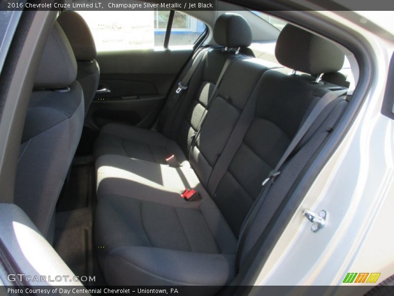 Champagne Silver Metallic / Jet Black 2016 Chevrolet Cruze Limited LT