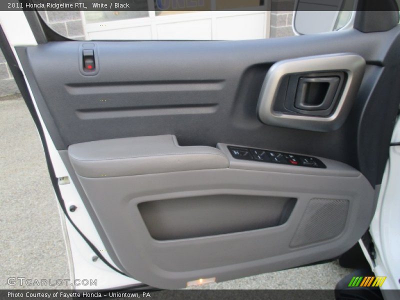 White / Black 2011 Honda Ridgeline RTL