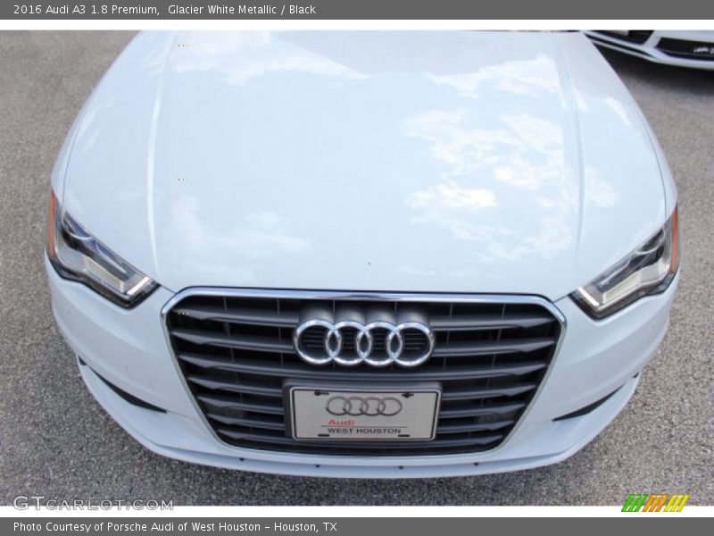Glacier White Metallic / Black 2016 Audi A3 1.8 Premium