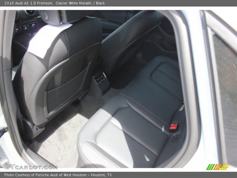 Glacier White Metallic / Black 2016 Audi A3 1.8 Premium