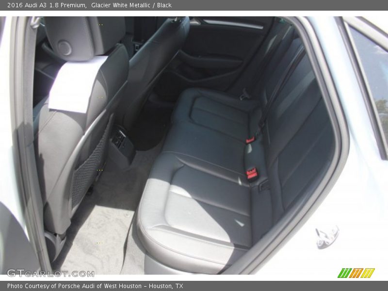 Glacier White Metallic / Black 2016 Audi A3 1.8 Premium