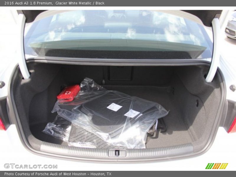 Glacier White Metallic / Black 2016 Audi A3 1.8 Premium