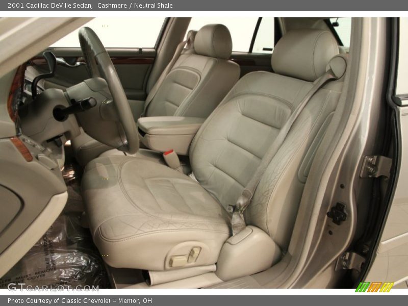 Cashmere / Neutral Shale 2001 Cadillac DeVille Sedan