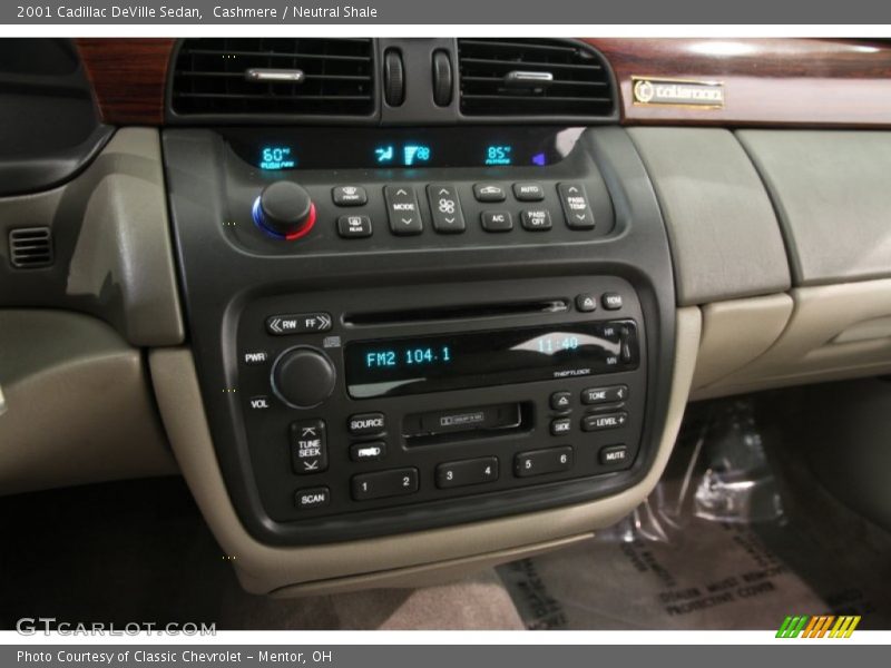 Cashmere / Neutral Shale 2001 Cadillac DeVille Sedan