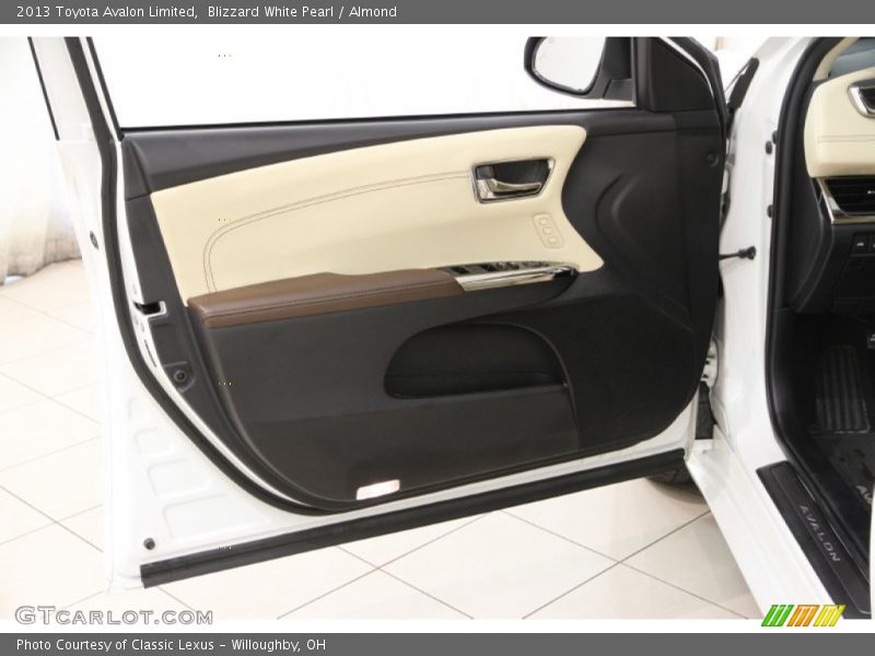 Blizzard White Pearl / Almond 2013 Toyota Avalon Limited