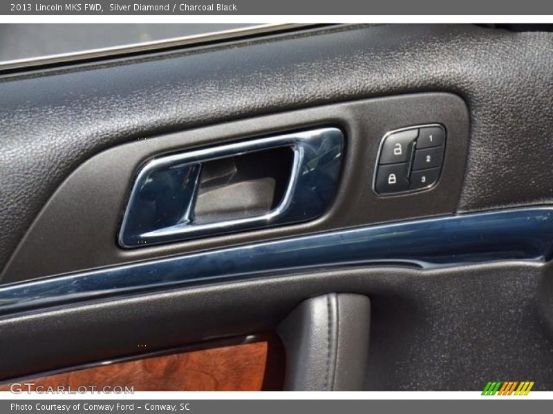 Silver Diamond / Charcoal Black 2013 Lincoln MKS FWD
