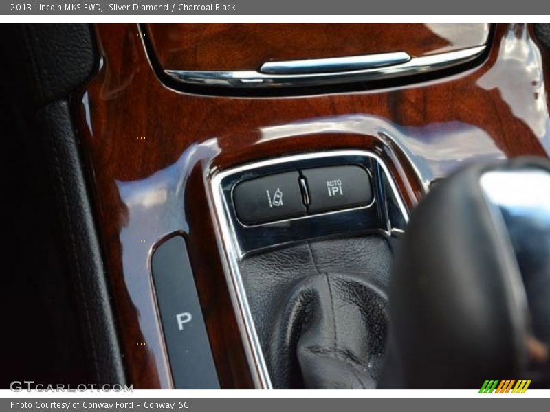 Silver Diamond / Charcoal Black 2013 Lincoln MKS FWD