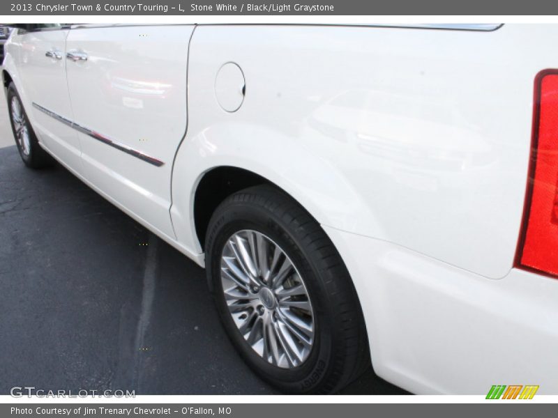 Stone White / Black/Light Graystone 2013 Chrysler Town & Country Touring - L