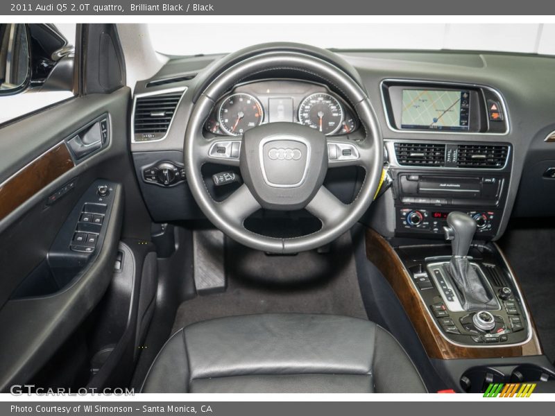 Brilliant Black / Black 2011 Audi Q5 2.0T quattro