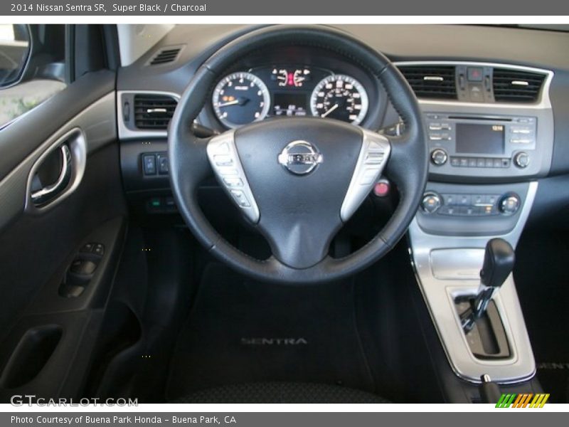 Super Black / Charcoal 2014 Nissan Sentra SR