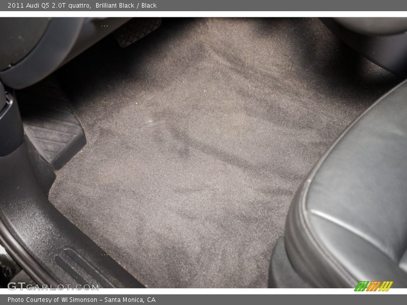 Brilliant Black / Black 2011 Audi Q5 2.0T quattro