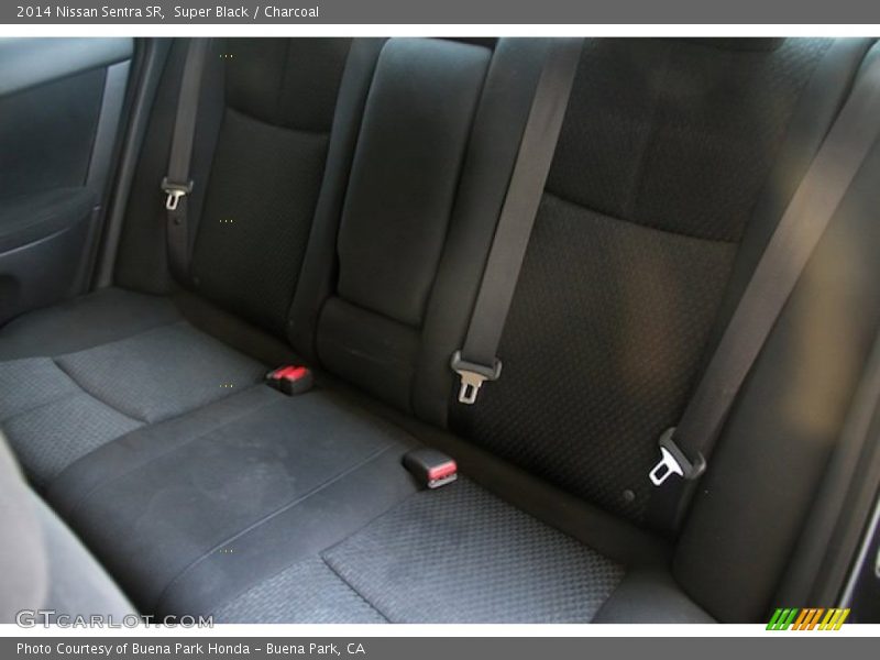 Super Black / Charcoal 2014 Nissan Sentra SR