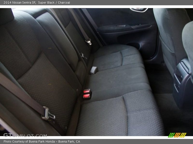 Super Black / Charcoal 2014 Nissan Sentra SR