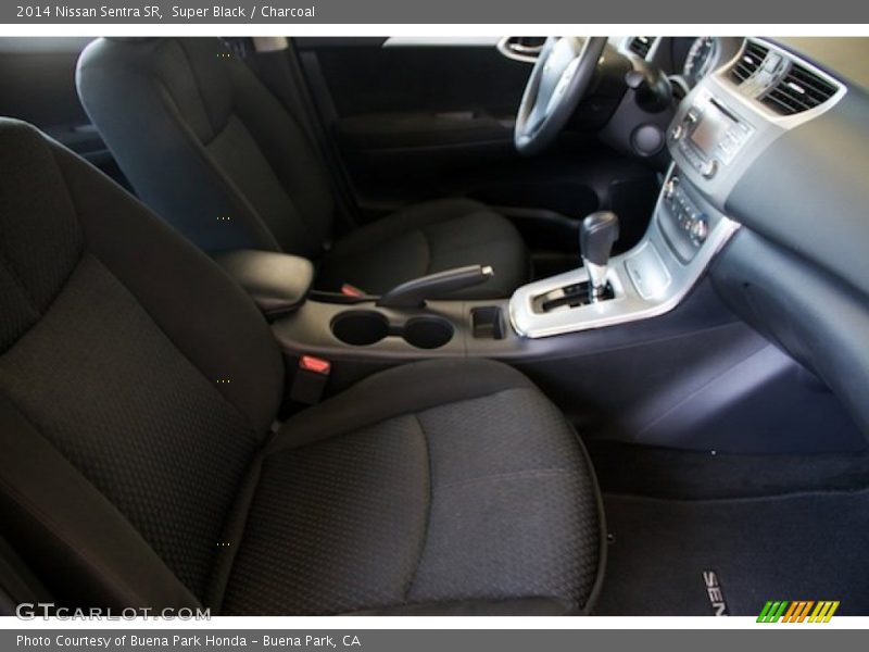 Super Black / Charcoal 2014 Nissan Sentra SR