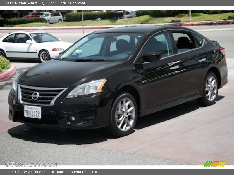 Super Black / Charcoal 2014 Nissan Sentra SR