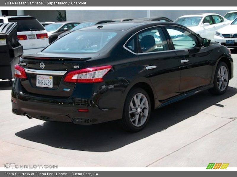 Super Black / Charcoal 2014 Nissan Sentra SR