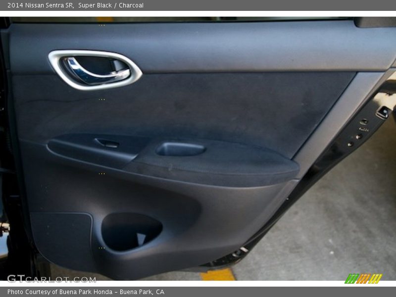 Super Black / Charcoal 2014 Nissan Sentra SR