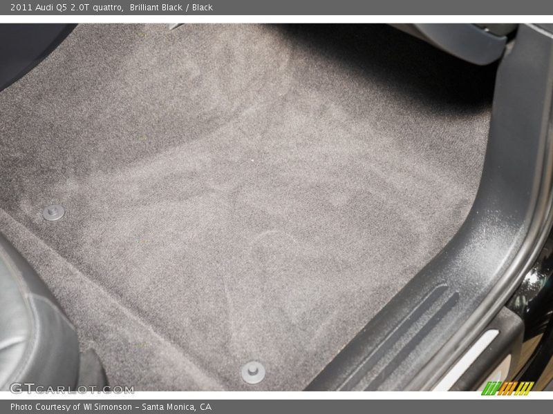 Brilliant Black / Black 2011 Audi Q5 2.0T quattro