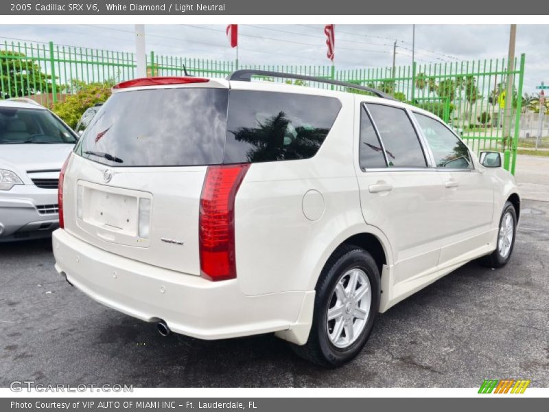 White Diamond / Light Neutral 2005 Cadillac SRX V6