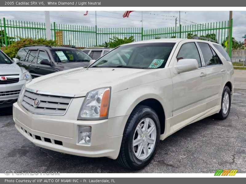 White Diamond / Light Neutral 2005 Cadillac SRX V6