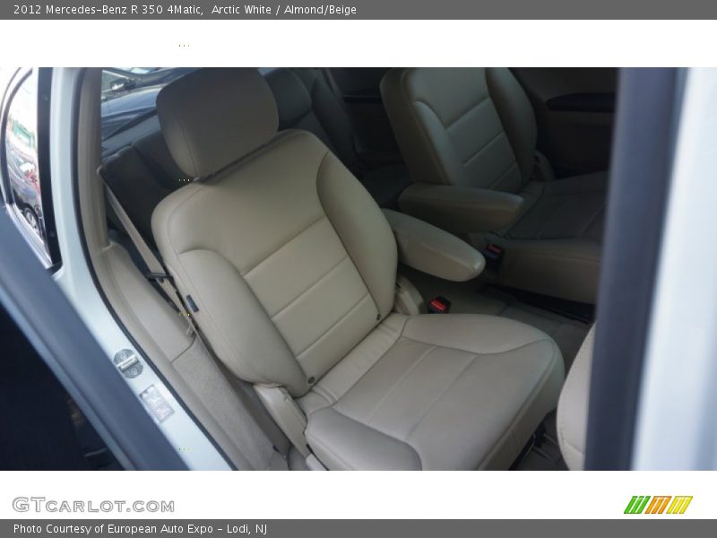Arctic White / Almond/Beige 2012 Mercedes-Benz R 350 4Matic